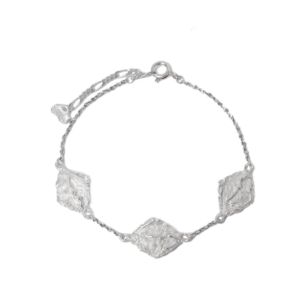 Face The Desire  Flower Window Bracelet