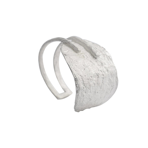 Filial Piety Collection Nestling Wide Bangle